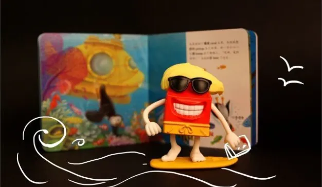 麦当劳HAPPY卡通形象，借助短视频和系列玩具传递品牌理念