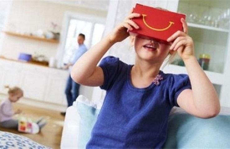 赶时髦的麦当劳，要把VR眼镜当做开心乐园餐的附赠玩具