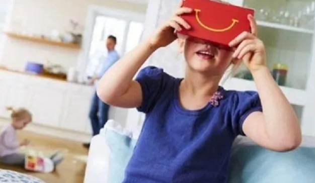 赶时髦的麦当劳，要把VR眼镜当做开心乐园餐的附赠玩具