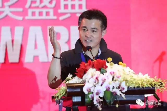 2016年6月，吴孝明在虎啸奖颁奖典礼上代表评审团致词