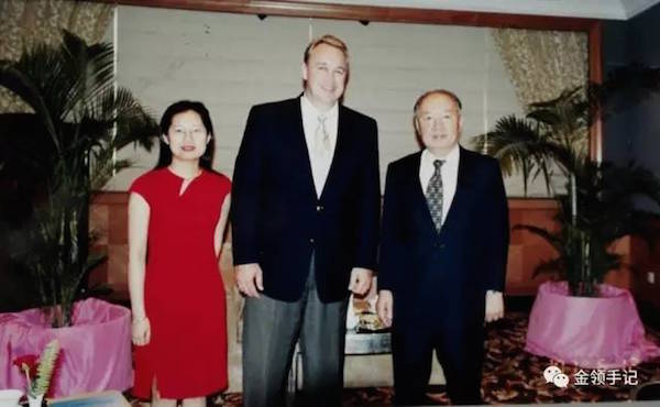 安可在北京申奥倒计时期间安排美国一州众议员访华，杜凌时年26岁
