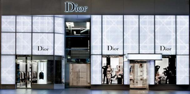 Dior直播打造时装秀数字体验，奢侈品转线上成必然趋势