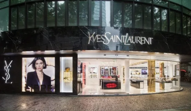 YSL圣罗兰美妆全球首家香水主题旗舰店亮相上海新天地
