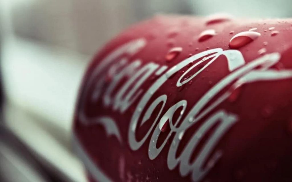 可口可乐收购科比参股运动饮料品牌BodyArmor，对标百事可乐旗下佳得乐