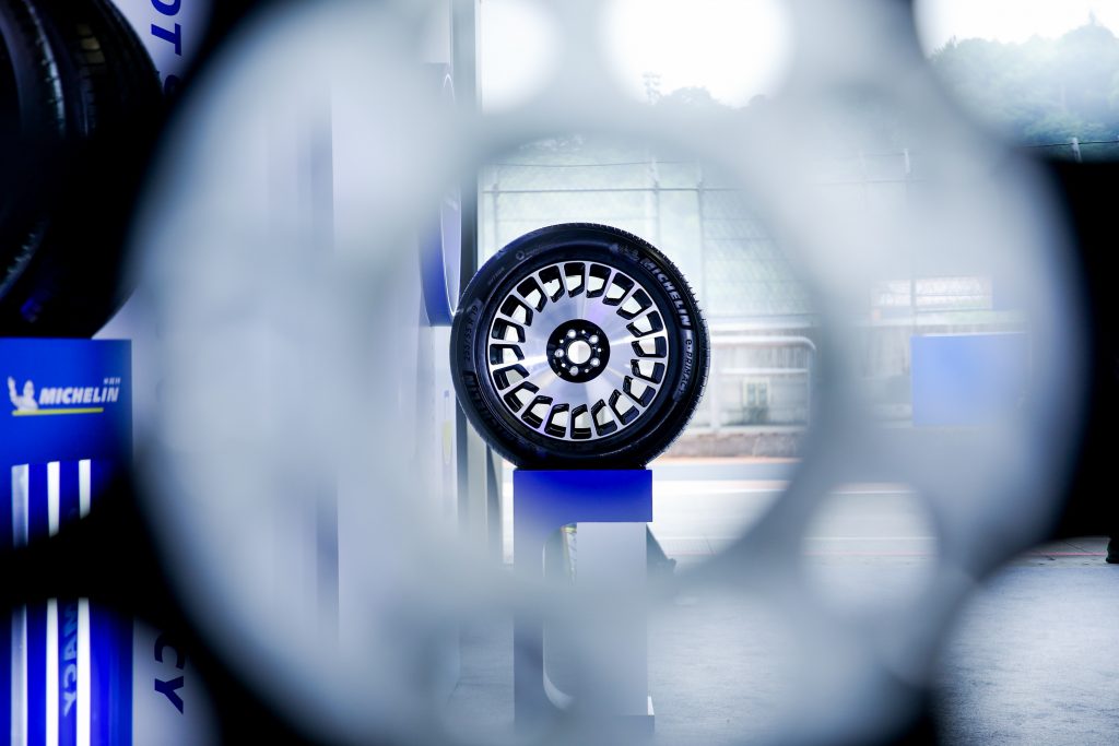 米其林首发电动车专用轮胎，可持续创新力助力产业发展