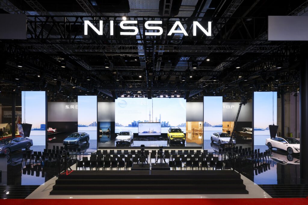 优尼携手日产汽车、奥托立夫亮相2025上海车展