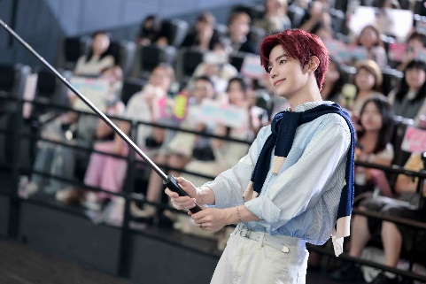 “3CE「昊」想遇见你”见面会空降上海， 一日“双地联动”代言人章昊亲授「门面」秘籍