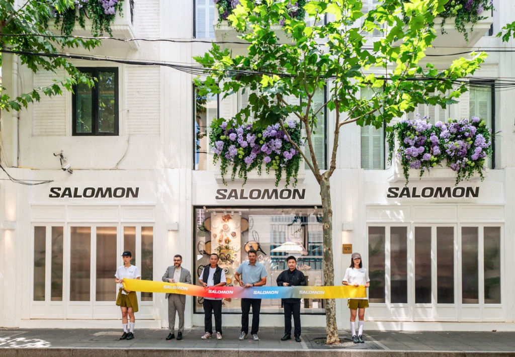 白敬亭赵今麦空降安福路，SALOMON萨洛蒙小白楼「福郡」盛大开业