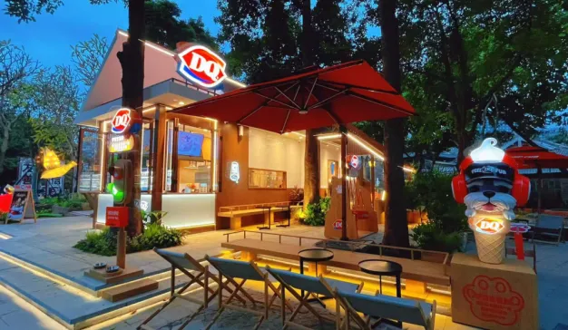 DQ领跑冰淇淋赛道，上海环贸iapm商场新店开幕，场景多元化再升级