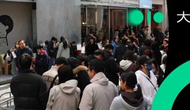 喜妃回沪！排队7小时买奶茶，喜茶lab 2.0再闯上海