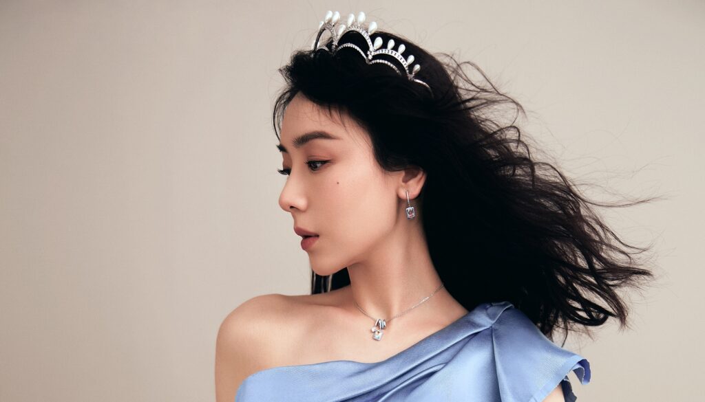 “大半个娱乐圈都戴过”的HEFANG，打赢了一场20亿的生死官司｜对话孙何方
