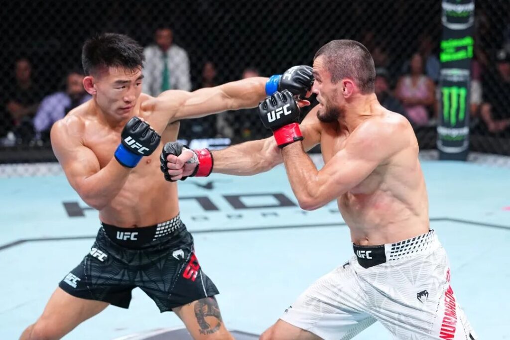 宋亚东：用九年证明自己世界最强！ UFC格斗之夜上海站创亚洲新纪录